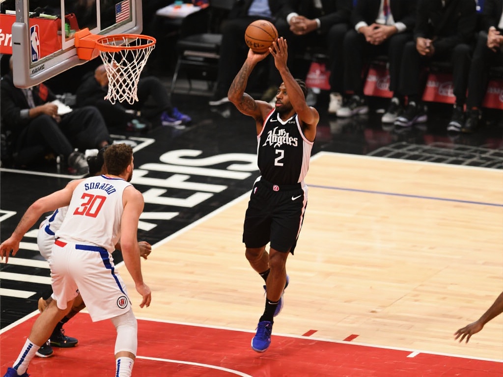 在这一关键回合中，祖巴茨为伦纳德提供了一