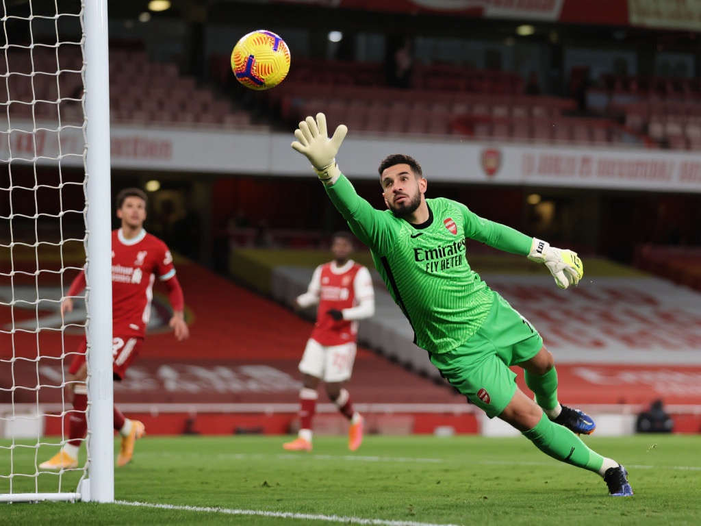 比赛激烈!萨拉赫妙传,迪亚斯单刀被拉亚神勇化解 值得一提的是,拉亚在本场比赛中的多次扑救